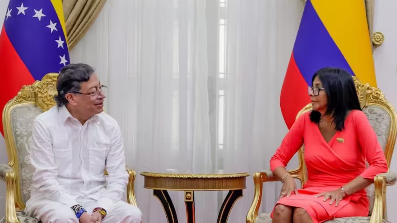 ¿En qué quedó la reunión de Petro con Delcy Rodríguez? Lo que se sabe después de su encuentro