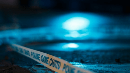 En la noche de este miércoles, 22 de abril de 2026, se registró una riña entre seguidores de los equipos Atlético Nacional y Junior de Barranquilla en la localidad de Santa Fe, Bogotá