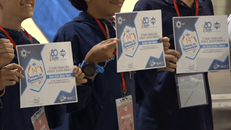 Concurso anual del Colegio Theodoro Herzl pone a prueba el talento matemático de los jóvenes