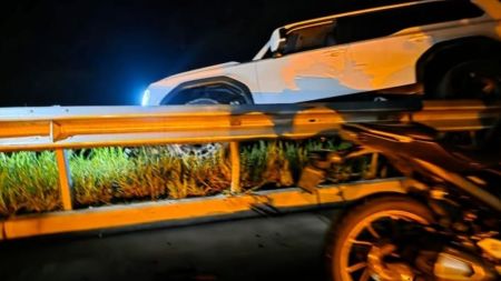 Un hombre y una mujer fallecieron tras colisionar con una camioneta en la vía nacional que atraviesa el municipio de Vegachí