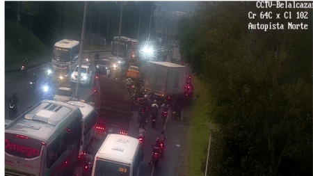 Movilidad reducida en Autopista Norte: ¡Tomar vías alternas! Movilidad reducida en Autopista Norte: ¡Tomar vías alternas!