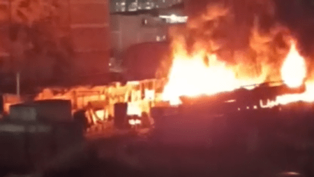 Incendio de grandes proporciones en Itagüí genera alerta cerca del Estadio Ditaires LAURA PAG 1 3