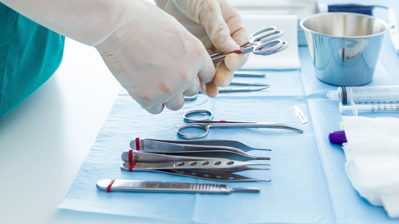 Ministerio de Salud excluyó tratamientos y servicios que cubría el Estado: ¿Cuáles son?