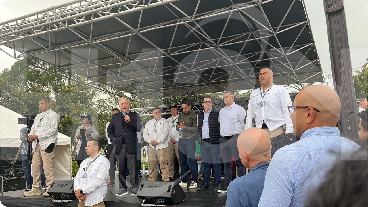 Expresidente Uribe acompañó a Paloma Valencia en la Plaza Porvenir de Rionegro