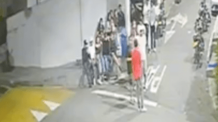 Siete tiros y directo al hospital: joven se debate entre la vida y la muerte luego de un ataque sicarial en Castilla