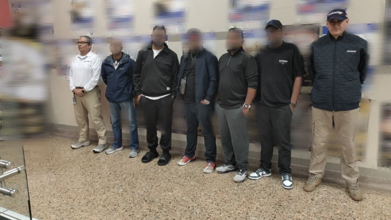 Turistas extranjeros inadmitidos