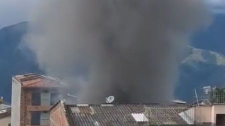 ¿Por dejar una veladora prendida? Un adulto mayor terminó grave por incendio en su vivienda en Ituango