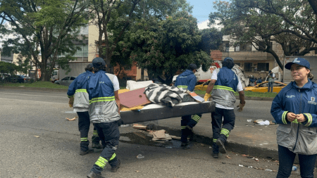 Medellín ha desmontado más de 3.100 cambuches en lo que va de 2026 Diseno pagina Lau 8