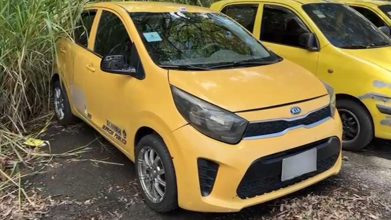 Taxista huyó de un control de tránsito, agredió a un agente y terminó capturado en Medellín