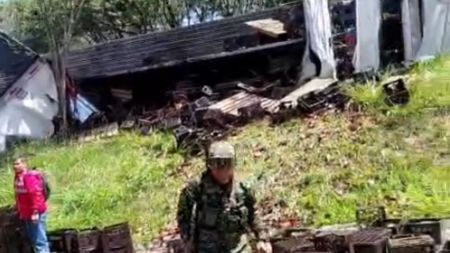 Se volcó camión con cervezas