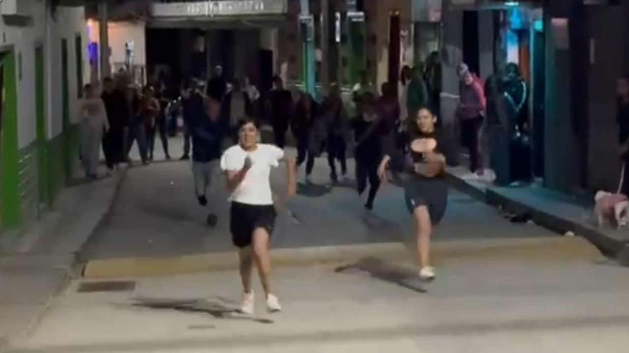 ¿Usted participaría? En Belmira armaron carrera de “borrachos” en el parque principal
