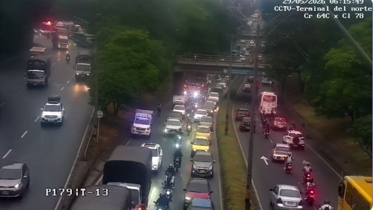 Alerta de movilidad: Taco en la Autopista Norte por siniestro cerca de la Terminal del Norte