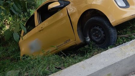 En envigado un taxista se tiró de su vehículo en medio de un presunto intento de robo