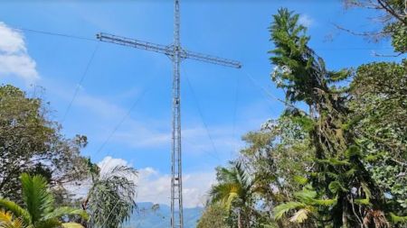Hombre muere mientras sube cerro la Santa Cruz en Jardín