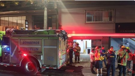 Evacúan 80 personas por posible riesgo químico en clínica de Medellín
