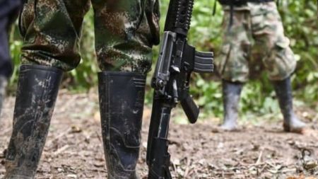 Denuncian que grupos armados estarían presionando para votar por Iván Cepeda en el Cauca