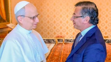 El Papa León XIV habría invitado a Petro al Vaticano: se reunirán el 2 de julio Papa León XIV y Petro