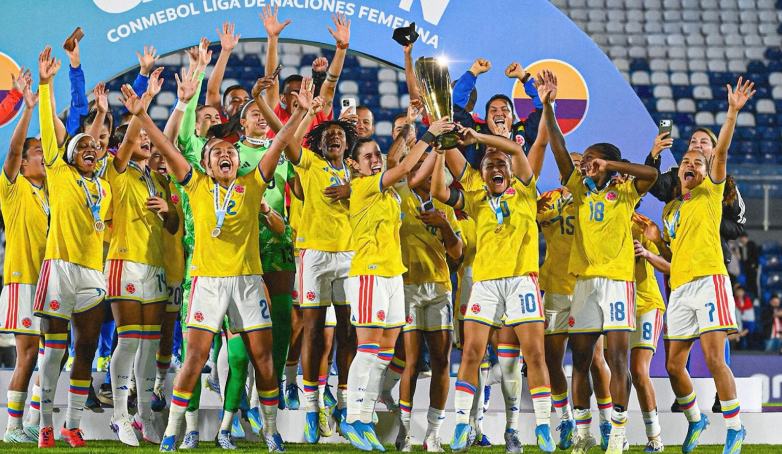 Colombia hizo historia en Asunción: remontó tres veces y levantó el título continental