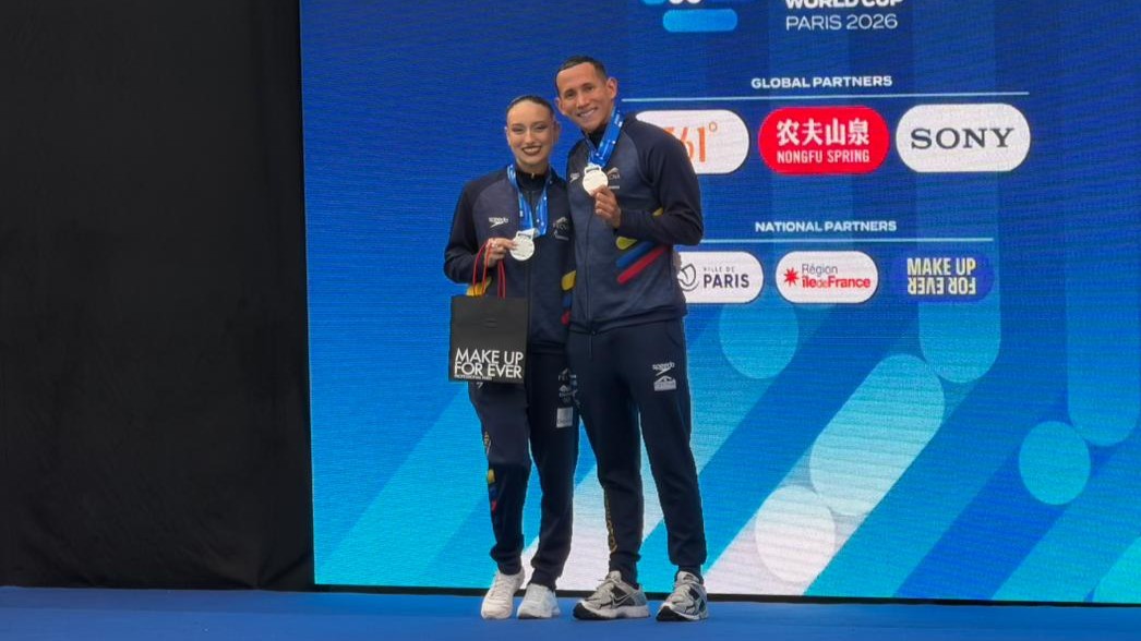 Colombia se subió al podio en la Copa Mundo de Natación Artística disputada en España Emily Minante y Gustavo Sánchez le dieron a Colombia una nueva medalla tras subir al podio en la Copa Mundo de Natación Artística