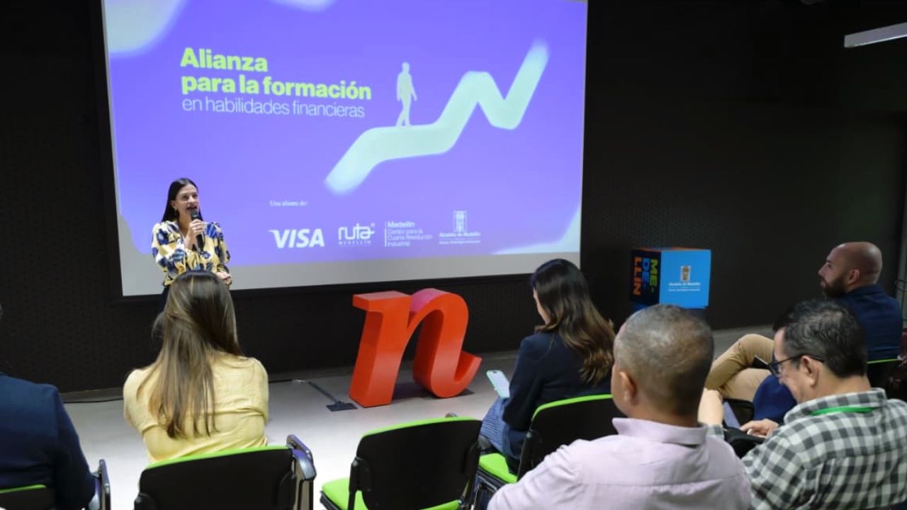 ¿Quiere aprender a manejar mejor su dinero? Abren 7.000 cupos gratis para educación financiera