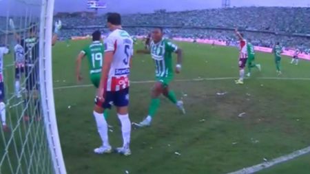 La primera opción para abrir el marcador terminó en gol anulado para Nacional