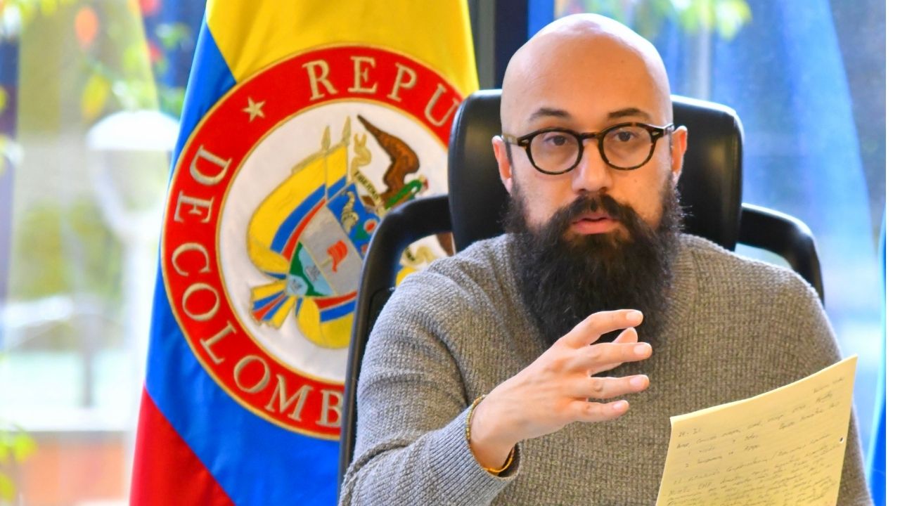 La Procuraduría suspendió a Carlos Carrillo al director de la Ungrd ¿participó en política?
