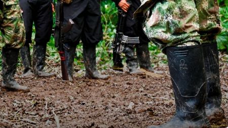 Contraloría advierte reducción del 83 % en recursos para evitar el reclutamiento de menores