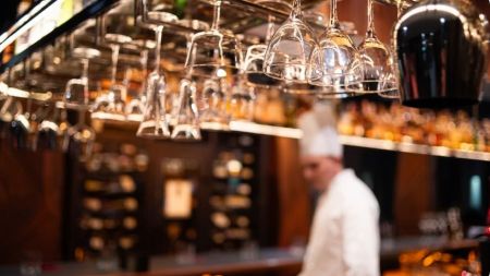 Por un proceso administrativo de hace 7 años, reconocido restaurante cierra sus puertas temporalmente en Medellín Por un proceso administrativo de hace 7 años, reconocido restaurante cierra sus puertas temporalmente en Medellín