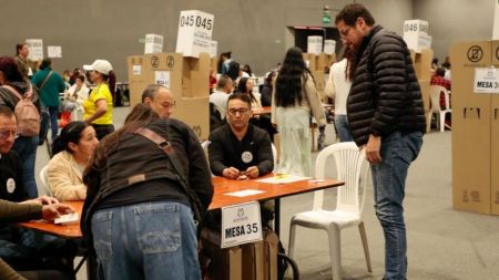 Voto a voto: preconteo de elecciones presidenciales llega al 100 % mientras el escrutinio oficial supera el 90 %