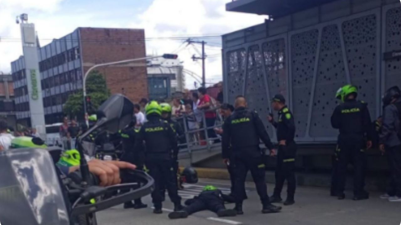 Choque en la estación Cisneros del Ferrocarril dejó un policía lesionado
