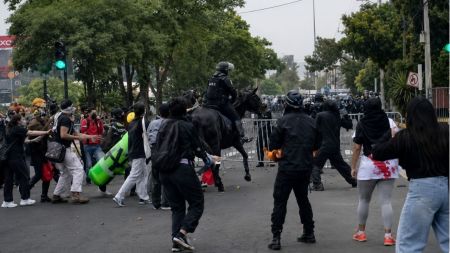 VIDEO: Disturbios afuera del Estadio Azteca en el marco de la inauguración del Mundial 2026 Disturbios afuera del Estadio Azteca en el marco de la inauguración del Mundial 2026