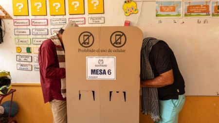 ¿Ya no se podrá sacar celular? La Registraduría aclara las reglas para votar este 21 de junio ¿Ya no se podrá sacar celular? La Registraduría aclara las reglas para este 21 de junio