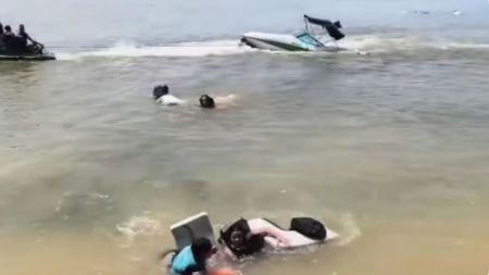 Diez personas, entre ellas un menor de edad, habrían naufragado en el golfo de Urabá