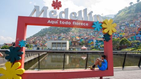 Turistas dejarían más de $88 millones doláres en Medellín durante la temporada de mitad de año