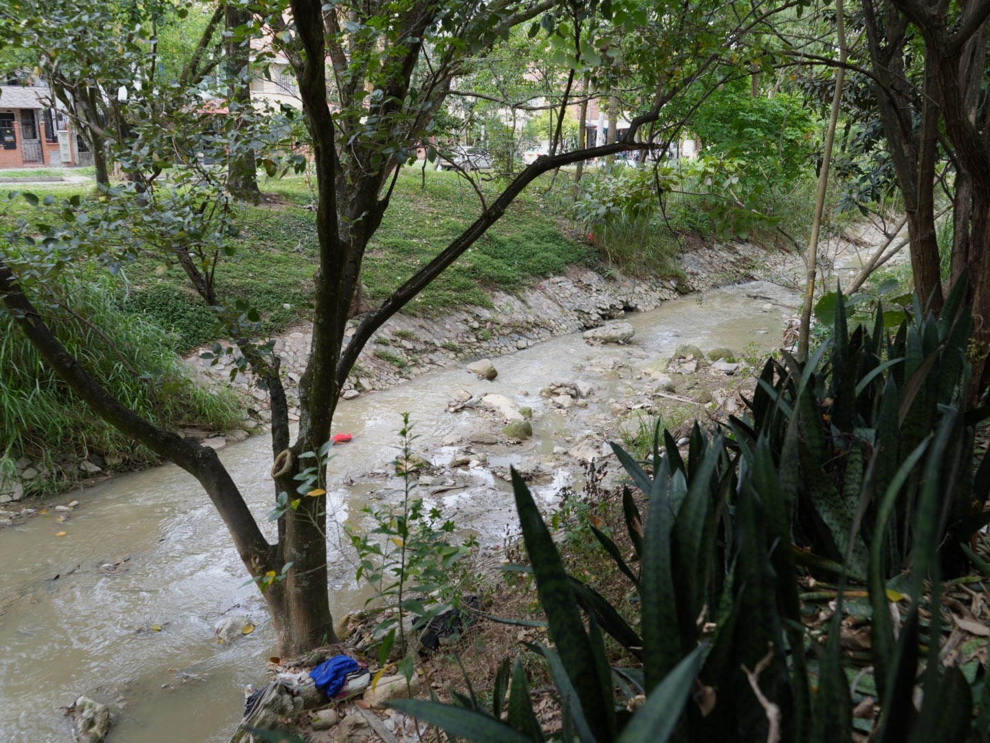 Bello interviene zona de Valadares tras emergencias provocadas por las lluvias