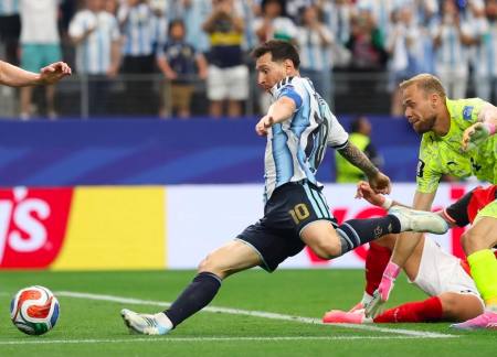 Con 18 goles, Leo Messi se convirtió en el máximo goleador en la historia de los Mundiales Con dos goles ante Austria, Messi alcanzó un nuevo récord y se quedó con el título de máximo goleador histórico de los Mundiales