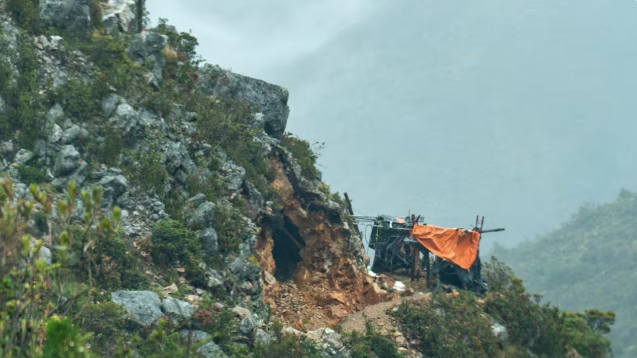 Minería ilegal en el páramo de Santurbán: ¿por qué sigue activa a pesar de los decretos del Gobierno Petro?