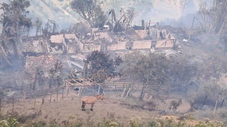VIDEO: Incendio consumió una finca en Abejorral y dejó a una familia sin nada Incendio consumió una finca en Abejorral y dejó a una familia sin nada