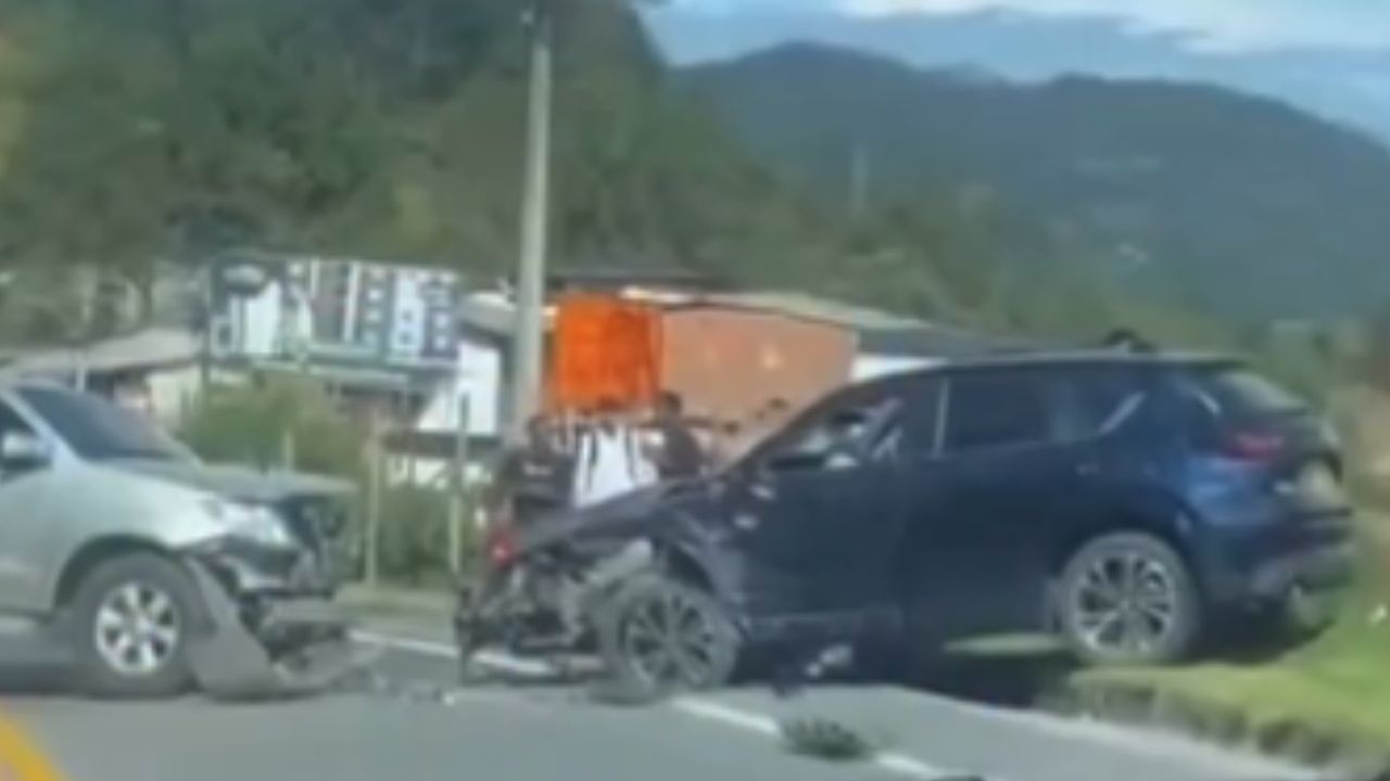 Reportan fuerte accidente en la vía La Ceja - Carrizales
