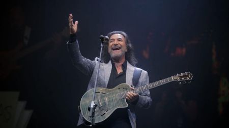 Marco Antonio Solís sumó a Medellín en su gira internacional por Latinoamérica