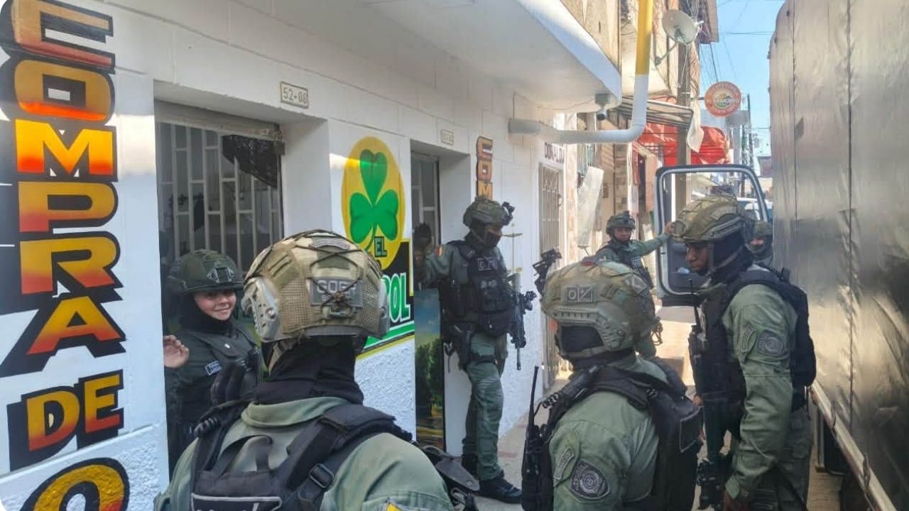 Habrían extraído oro en zona prohibida y luego lo vendían con papeles falsos: cae presunta red en El Bagre