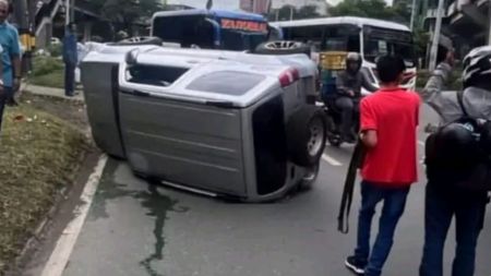 Reportaron volcamiento de vehículo que habría generado congestión en la glorieta de Niquía Reportaron volcamiento de vehículo que habría generado congestión en la glorieta de Niquía