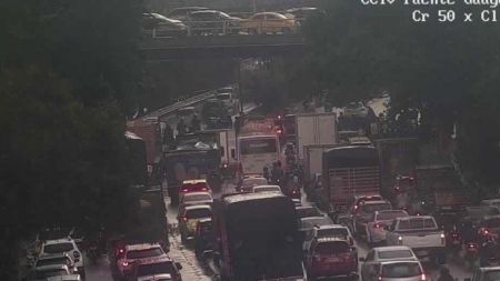 Lluvias generan dificultades en la movilidad de Medellín; reportan accidente en la Autopista Sur