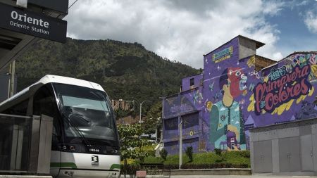 Accidente de tránsito externo afecta la operación del Tranvía de Medellín; conozca las novedae