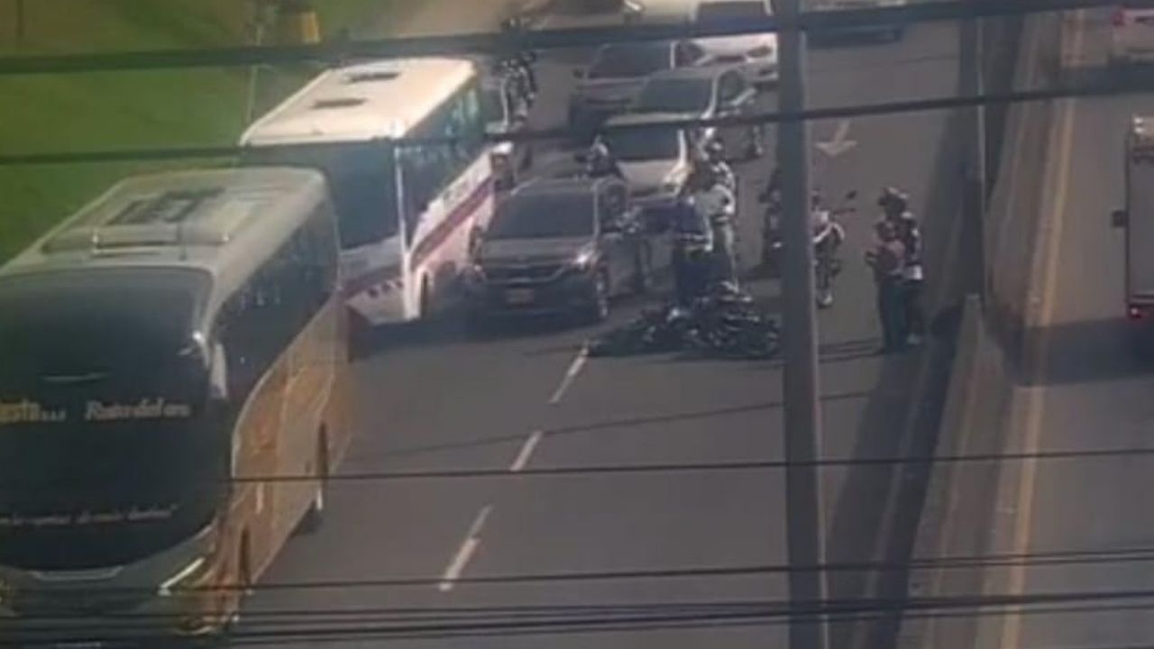 Reportan movilidad reducida en la Autopista Norte por siniestro vial