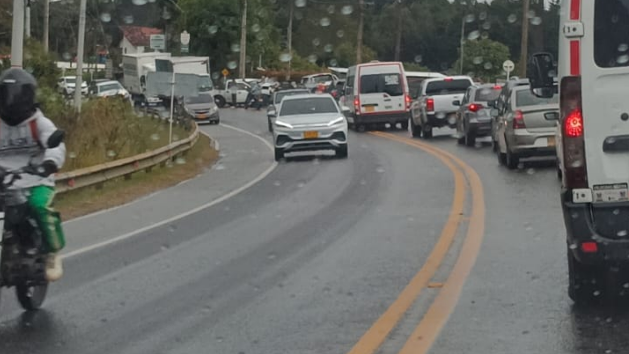 Atención en la vía: reportan accidente en la Variante Aeropuerto - Guarne