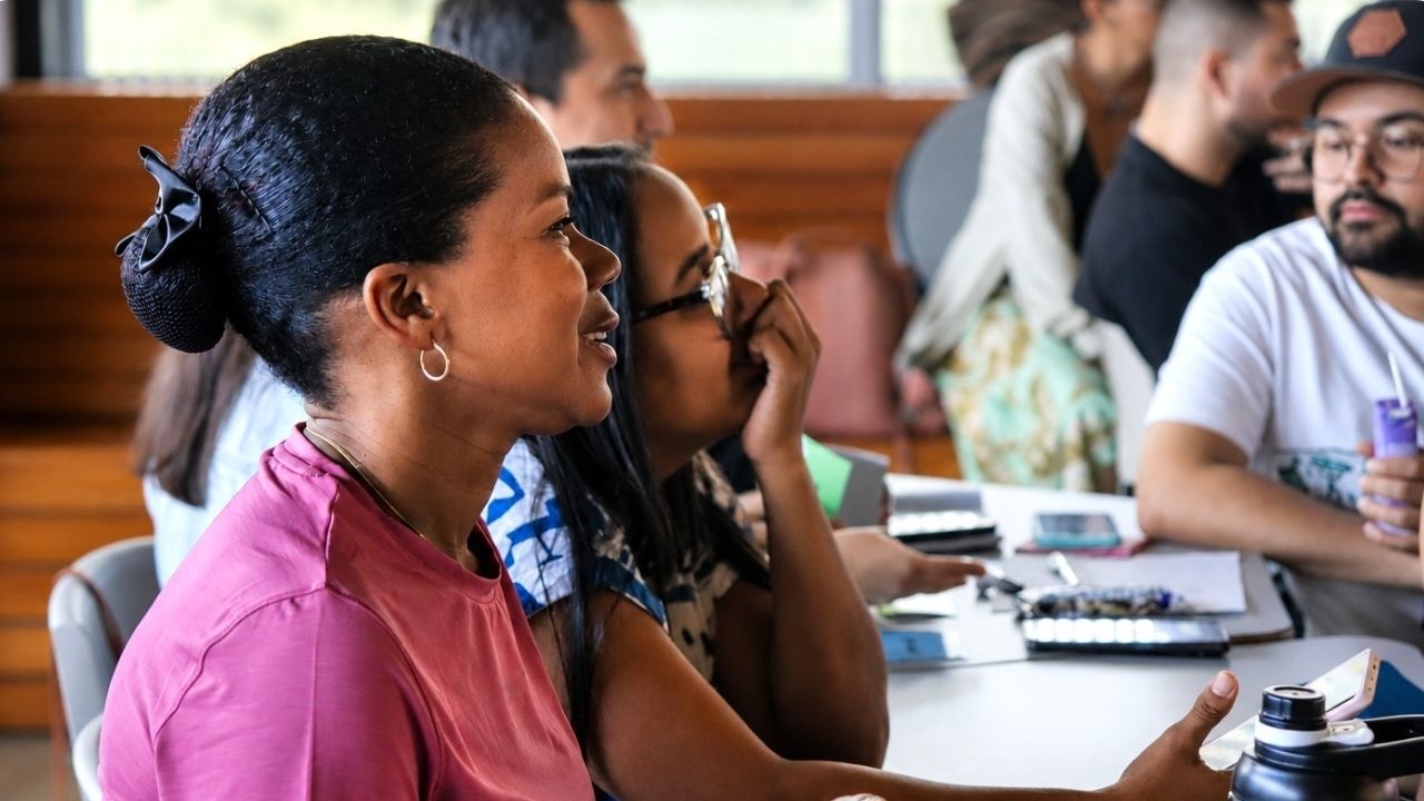 ¿Eres docente? En Medellín se abrieron convocatorias con 69 becas para que profesores cursen maestrías