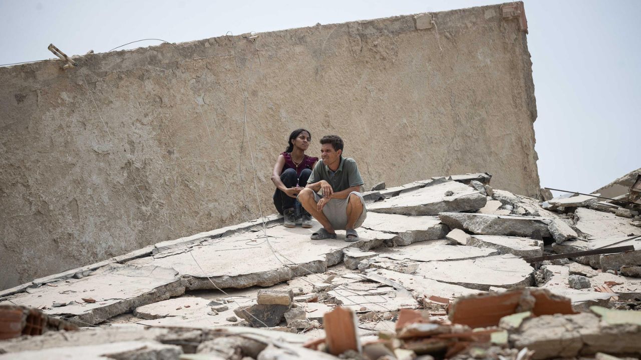 Ya van cerca de 2300 personas fallecidas por los terremotos en Venezuela Cerca de 2300 fallecidos por los terremotos en Venezuela