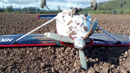 Una avioneta quedó de cabeza, luego de sufrir un accidente aéreo; conozca los detalles