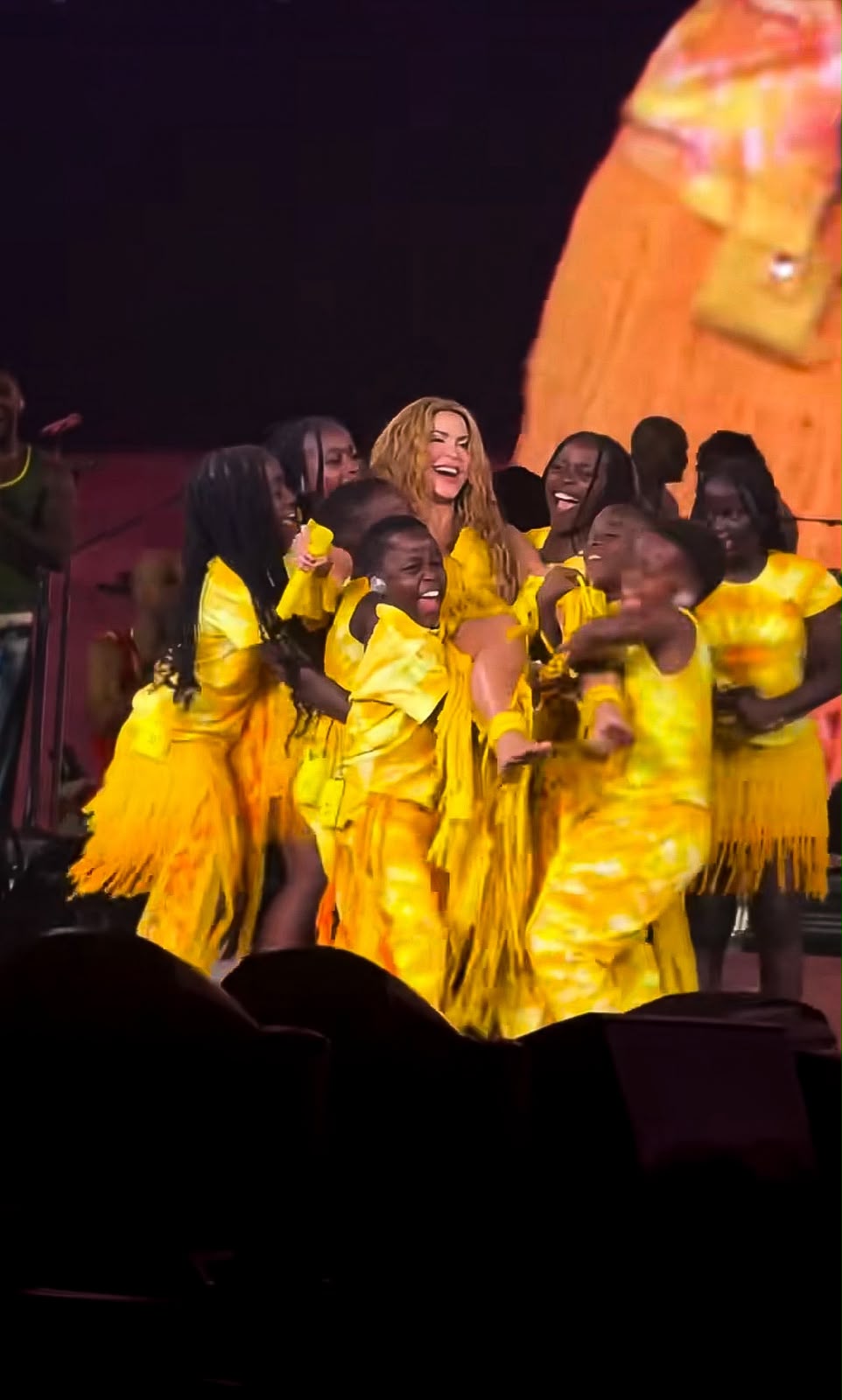 Shakira y los Ghetto Kids